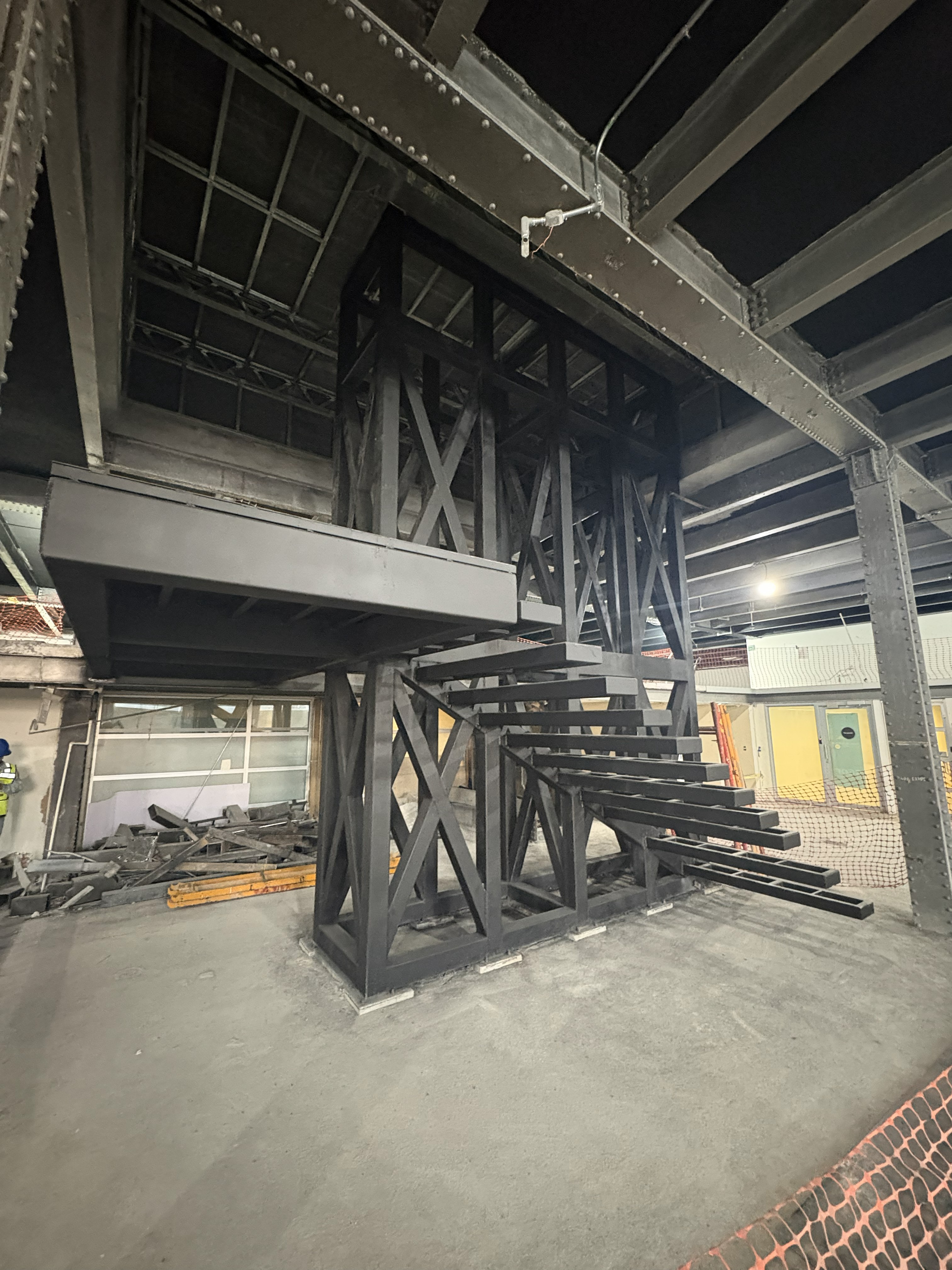 Escalera Central FEMSA